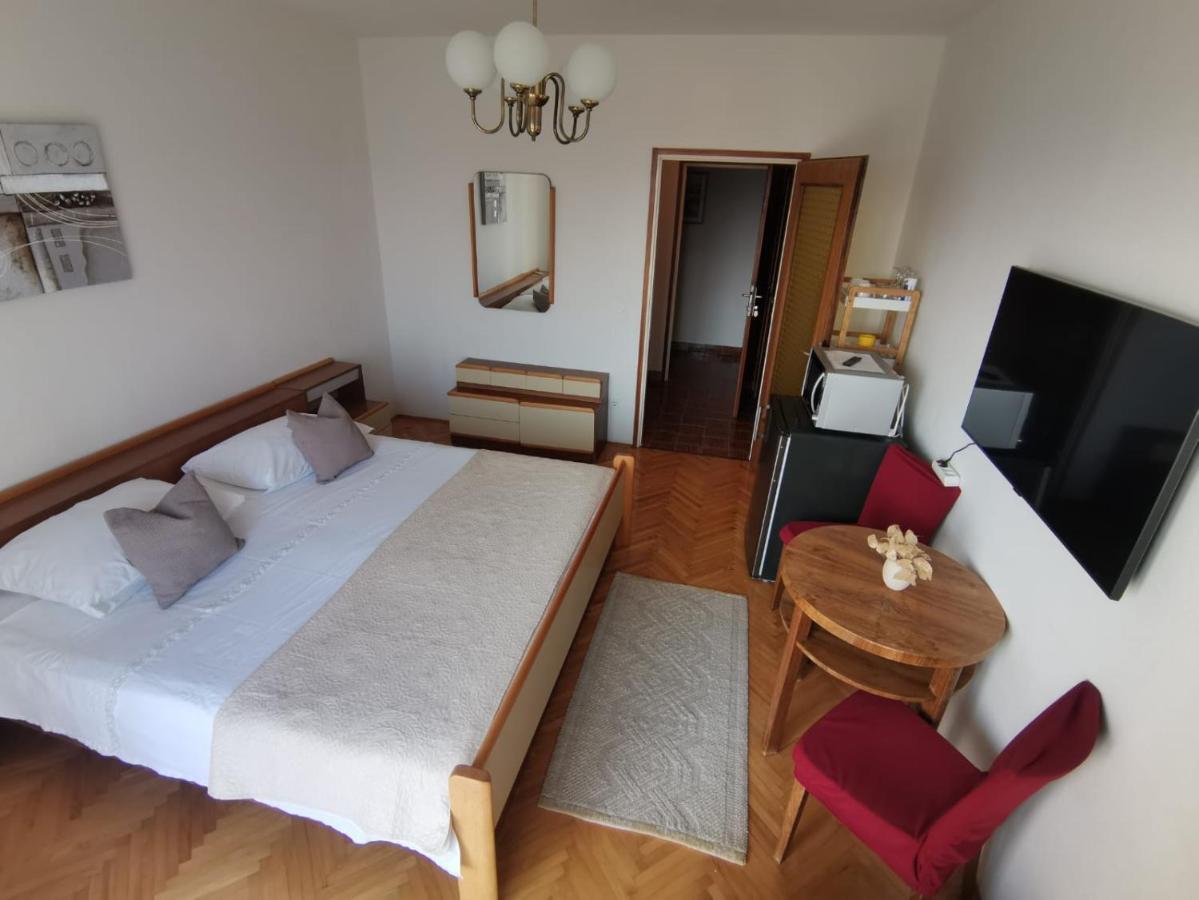 Apartments Žara 麦米科 外观 照片